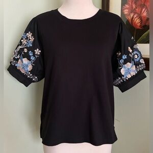 Oc Embroidered floral puff short sleeve Top Shirt size M